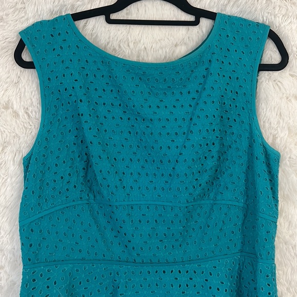 Loft Dress - Picture 2 of 6